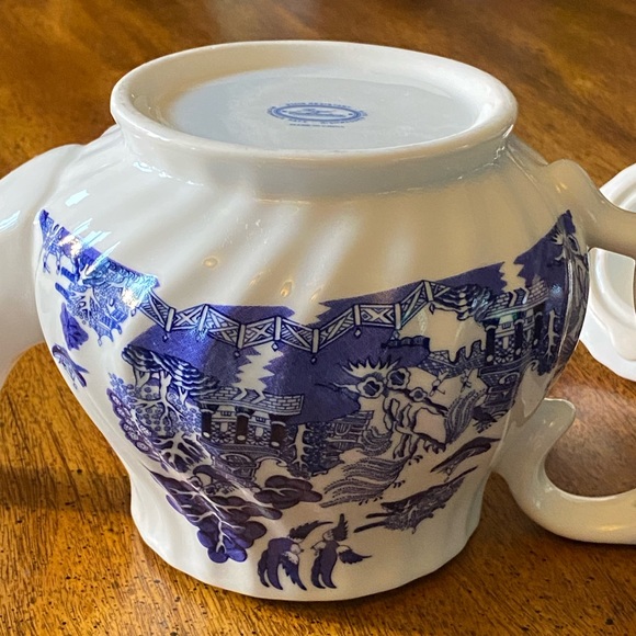 1 Cuthbertson 20 oz Blue Willow Tea Pot - Picture 8 of 13